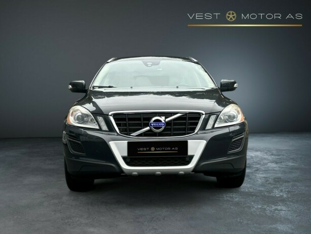 volvo-xc-60-diesel-2012-big-1