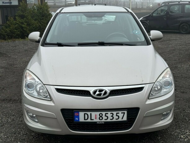 hyundai-i30-diesel-2008-big-7