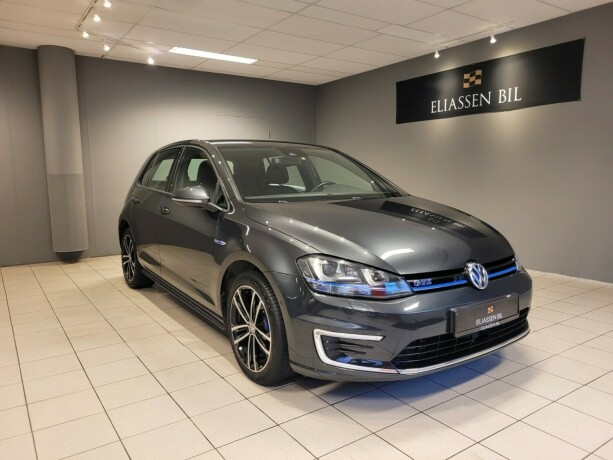 volkswagen-golf-elektrisitetbensin-2016-big-11