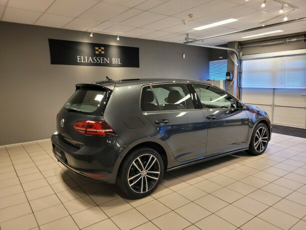 volkswagen-golf-elektrisitetbensin-2016-big-4