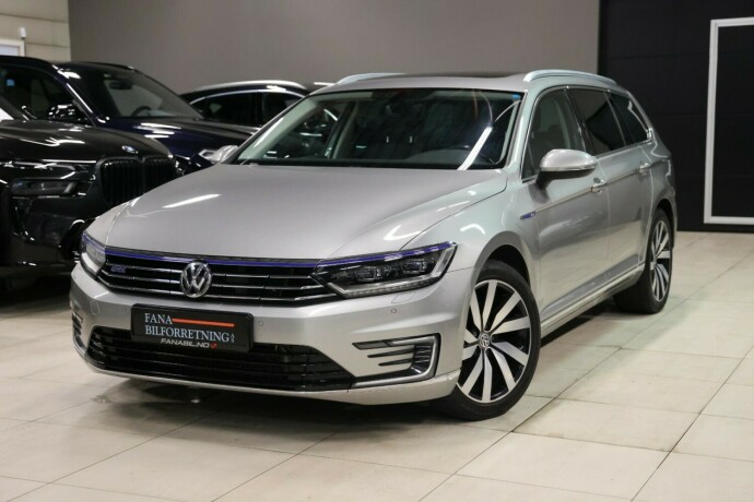 volkswagen-passat-elektrisitetbensin-2017-big-0