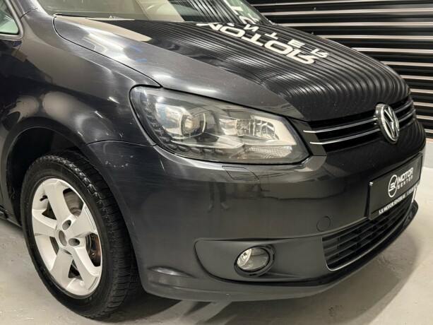 volkswagen-touran-diesel-2012-big-2