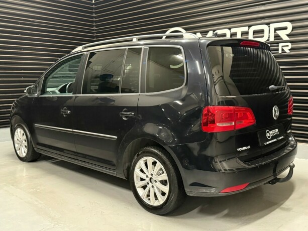 volkswagen-touran-diesel-2012-big-1