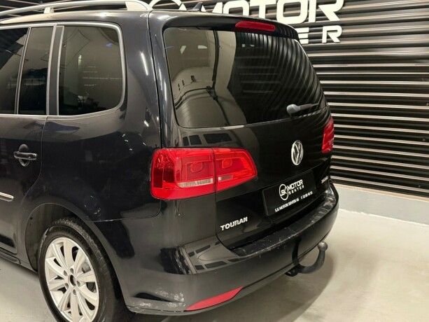 volkswagen-touran-diesel-2012-big-5