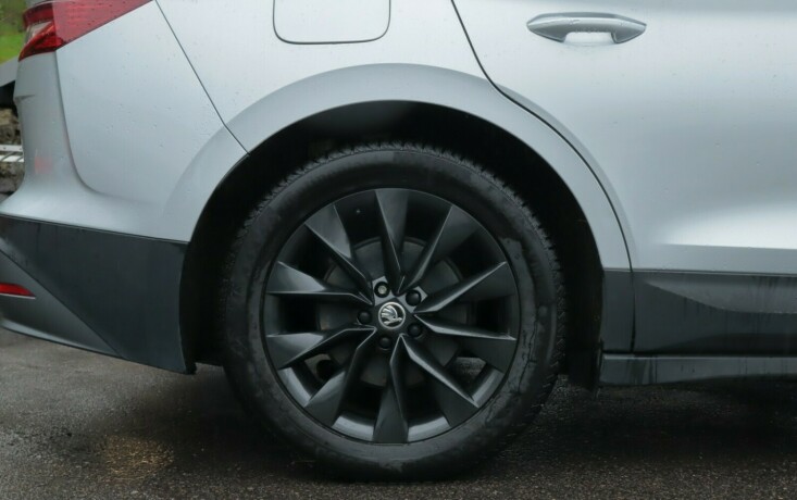 skoda-enyaq-elektrisitet-2022-big-38