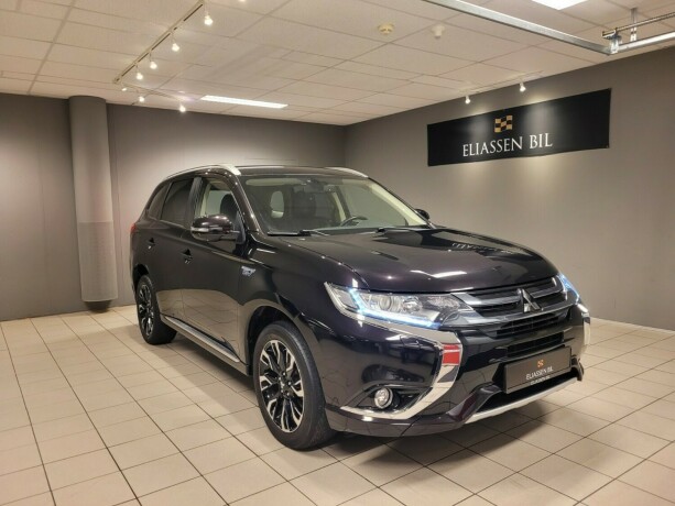 mitsubishi-outlander-elektrisitetbensin-2018-big-8