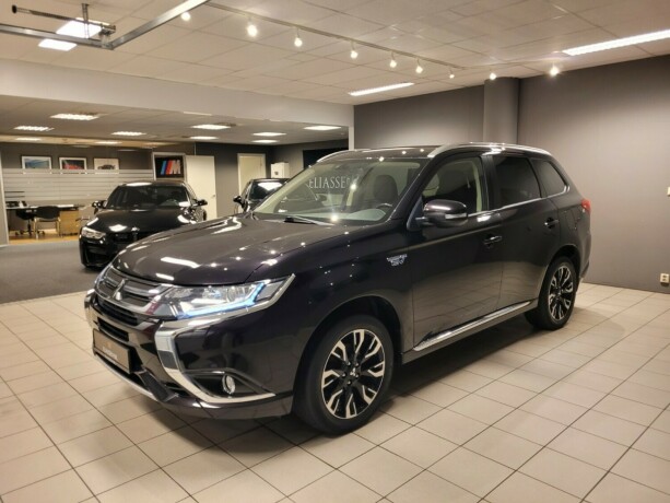 mitsubishi-outlander-elektrisitetbensin-2018-big-7