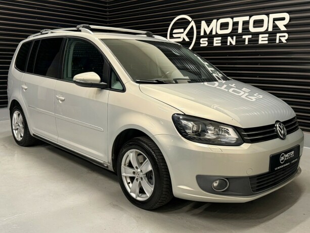 volkswagen-touran-diesel-2011-big-1