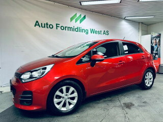 Kia | Rio | Bensin | 2015