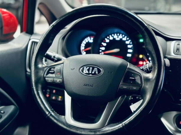 kia-rio-bensin-2015-big-19