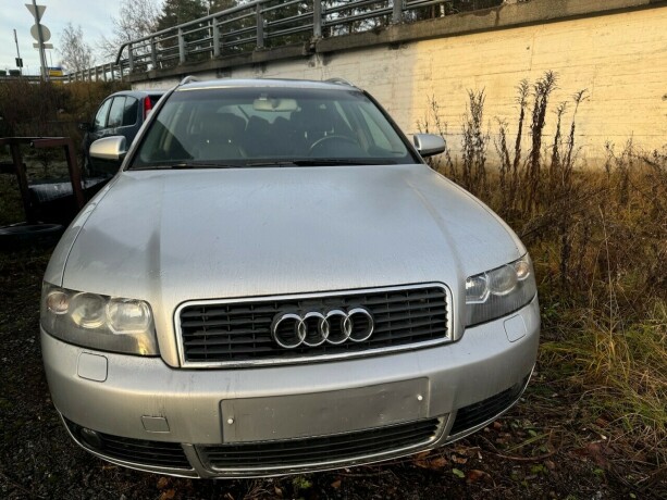 audi-a4-bensin-2004-big-1