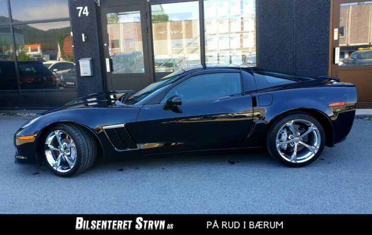 chevrolet-corvette-bensin-2011-big-3