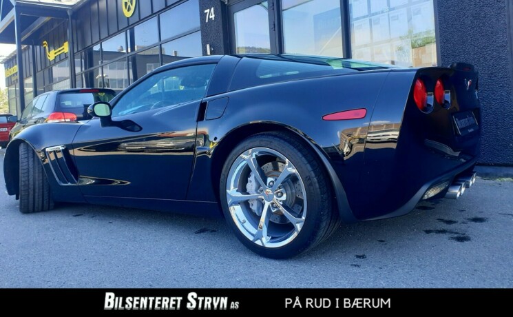 chevrolet-corvette-bensin-2011-big-5