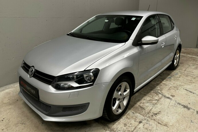 volkswagen-polo-bensin-2010-big-2