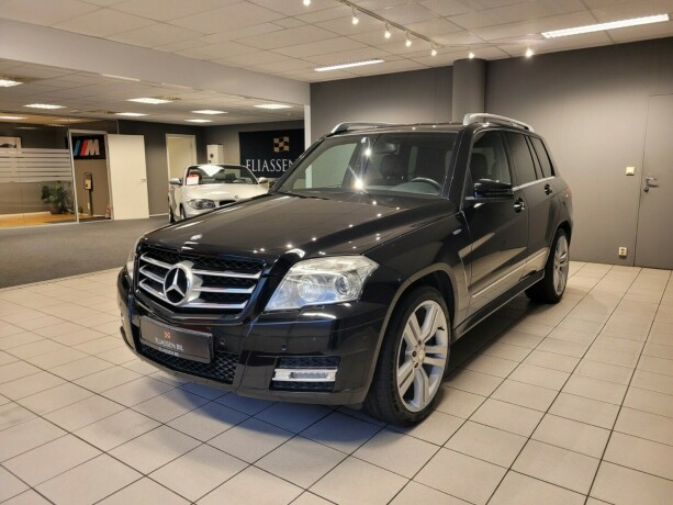 mercedes-benz-glk-diesel-2011-big-10