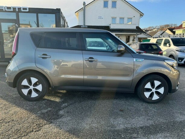 kia-soul-elektrisitet-2015-big-3