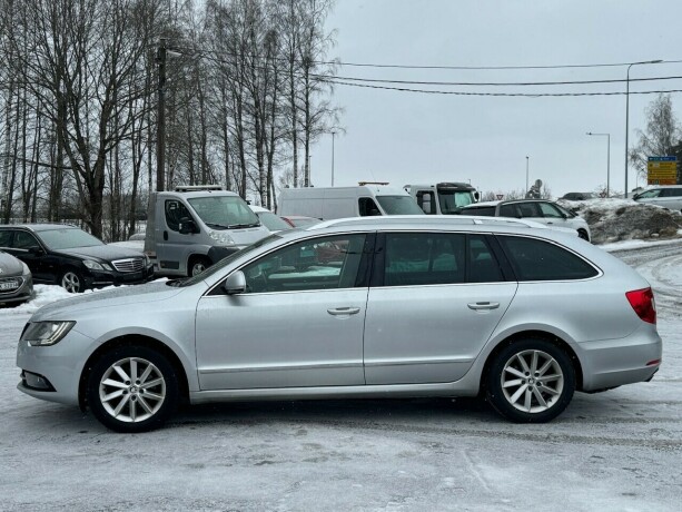 skoda-superb-diesel-2015-big-23