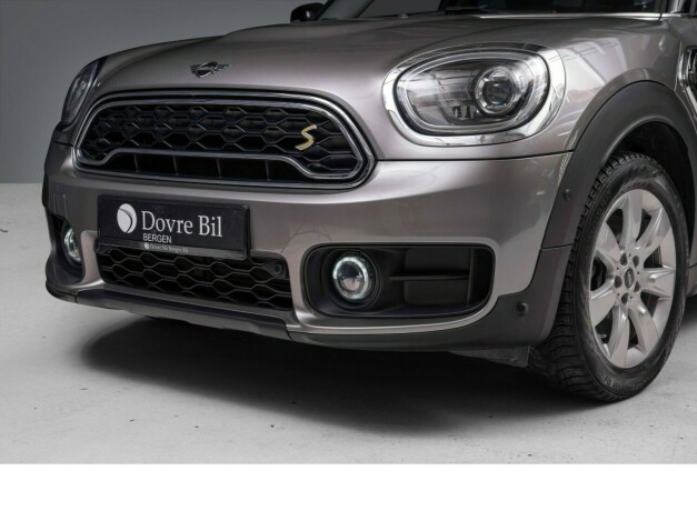 mini-countryman-elektrisitetbensin-2020-big-1