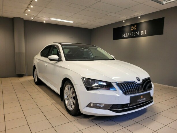 skoda-superb-diesel-2016-big-10