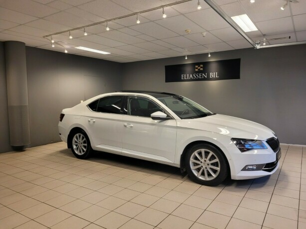 skoda-superb-diesel-2016-big-3