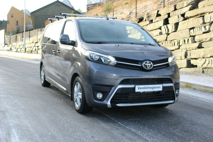 toyota-proace-diesel-2019-big-0