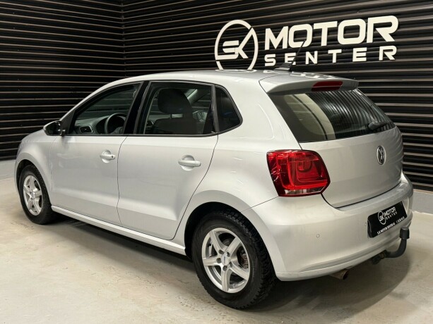 volkswagen-polo-bensin-2010-big-1