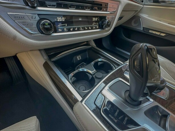 bmw-7-serie-bensin-2016-big-37