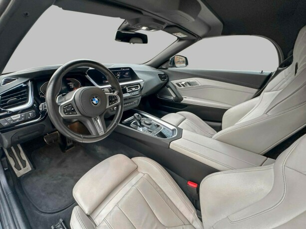 bmw-z4-bensin-2019-big-26