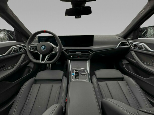 bmw-i4-m50-elektrisitet-2025-big-58