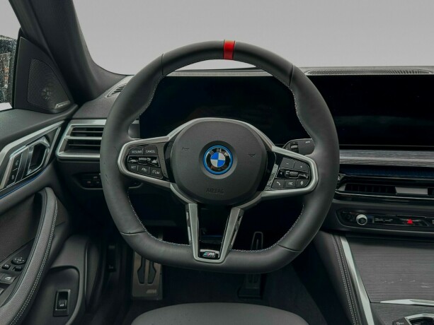 bmw-i4-m50-elektrisitet-2025-big-60