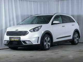 Kia | Niro | Elektrisitet+bensin | 2017