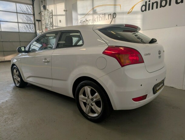 kia-ceed-bensin-2012-big-3