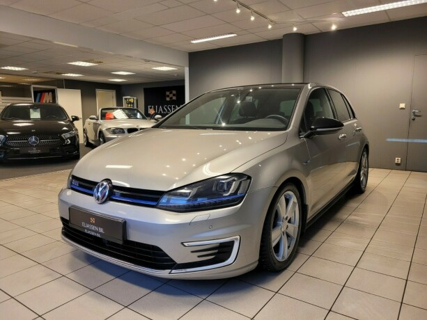 volkswagen-golf-elektrisitetbensin-2016-big-10