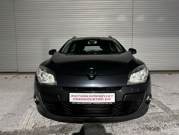 renault-megane-diesel-2012-big-8