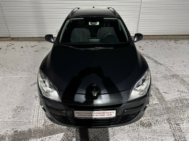 renault-megane-diesel-2012-big-9