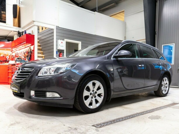 opel-insignia-diesel-2010-big-1