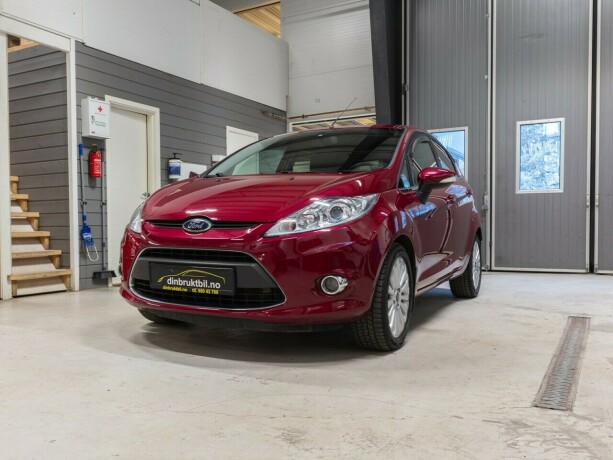 ford-fiesta-bensin-2009-big-43