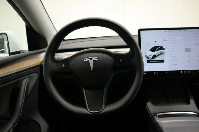 tesla-model-y-elektrisitet-2024-big-28