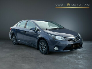 Toyota | Avensis | Bensin | 2012