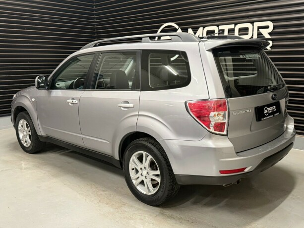 subaru-forester-diesel-2009-big-1