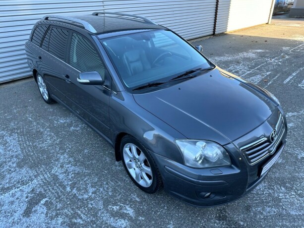 toyota-avensis-diesel-2007-big-4