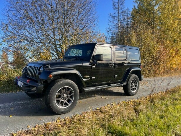 jeep-wrangler-diesel-2013-big-23