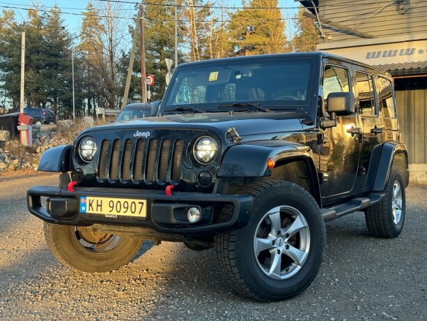 jeep-wrangler-diesel-2013-big-2