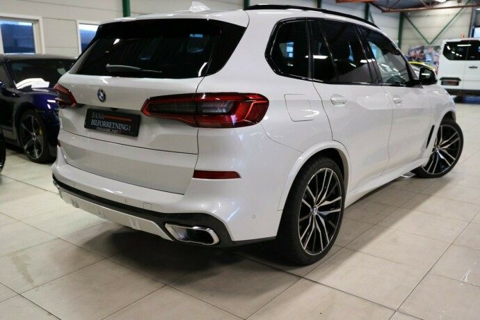 bmw-x5-diesel-2019-big-2