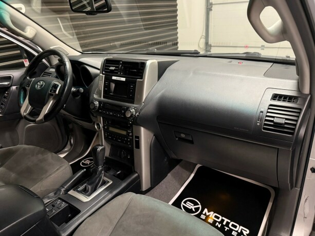 toyota-land-cruiser-diesel-2010-big-11