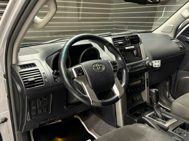 toyota-land-cruiser-diesel-2010-big-10