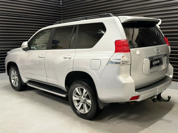 toyota-land-cruiser-diesel-2010-big-1