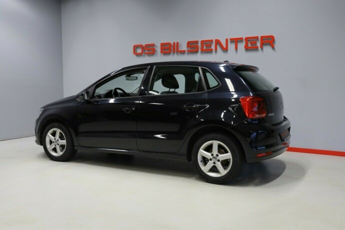 volkswagen-polo-bensin-2014-big-3