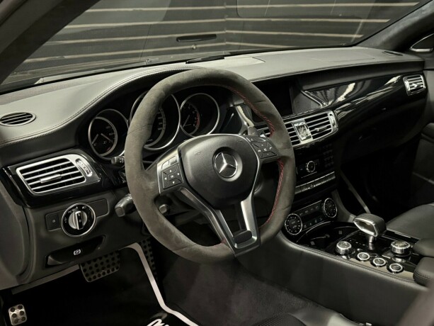 mercedes-benz-cls-bensin-2011-big-11