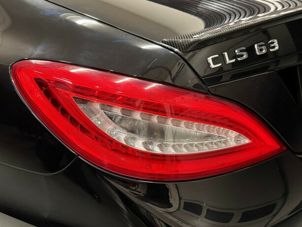 mercedes-benz-cls-bensin-2011-big-6